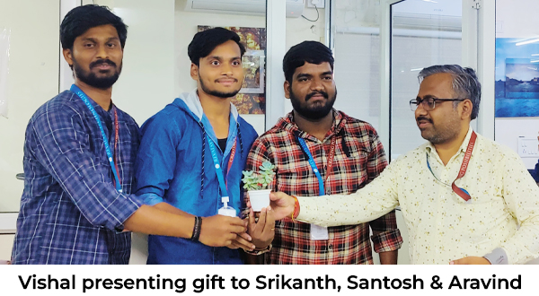 Vishal presenting gift to Srikanth, Santhosh & Aravind Vishal presenting gift to Srikanth, Santhosh & Aravind